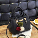 Bolsa Feminina em Couro Genuino - Desirée Luxo + Brinde Exclusivo