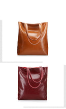 Bolsa Feminina em Couro Genuino - Baker