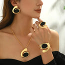 Conjunto de 5 peças de joias femininas chiques - Acessórios de liga elegantes com colar, anel, brincos e pulseira - Acentos de pedra preta para uso diário e festas, joias de festa|Joias elegantes|Joias de liga, acessórios de joias