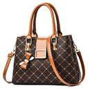 Bolsa Feminina em Couro Genuino - Astonini